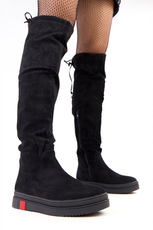 Czarne kozaki na platformie Barissa