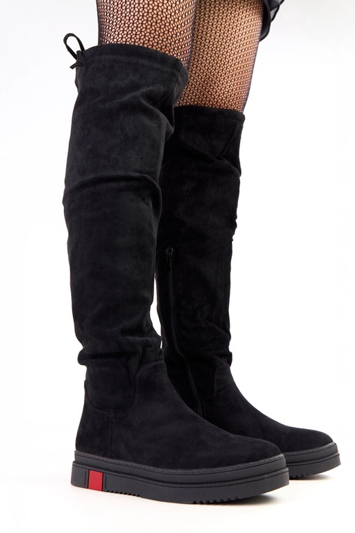 Czarne kozaki na platformie Barissa