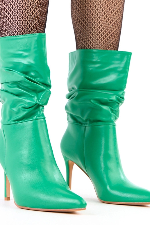 Zielone botki na szpilce z marszczoną...