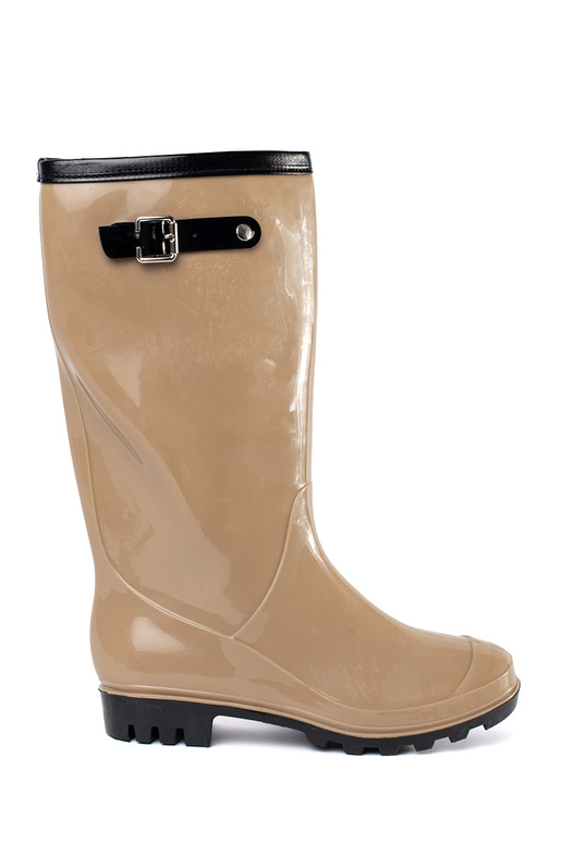 beige lacquered rubber boots