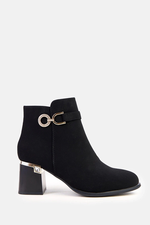 Czarne eleganckie botki z ozdobami z...