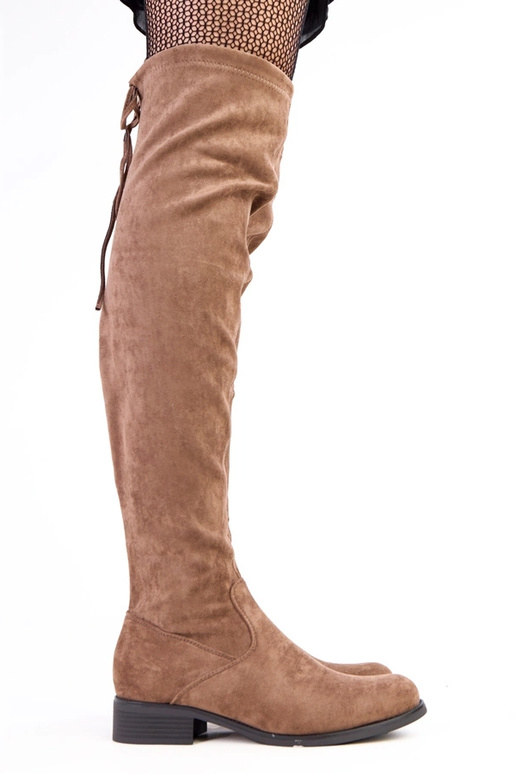 Beżowe długie kozaki na płaskiej...