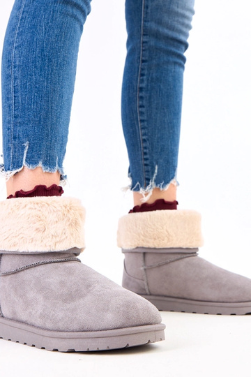 Szare śniegowce z futerkiem...