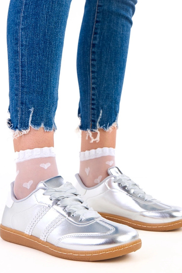 Srebrne sneakersy damskie z satynowymi sznurówkami Madres