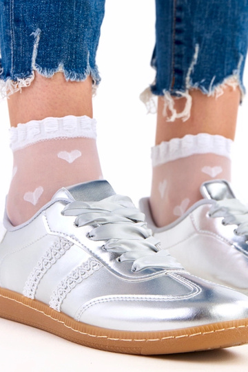 Srebrne sneakersy damskie z satynowymi sznurówkami Madres 2