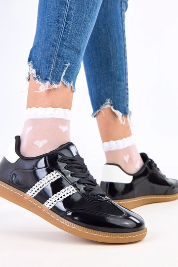 Czarne sneakersy damskie z satynowymi sznurówkami Madres