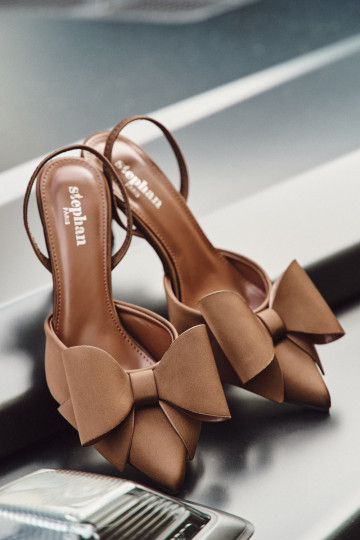 High heels with open heels and bow Brown Eklevia