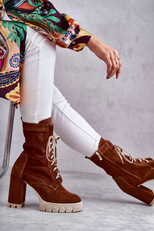 Women's Suede Boots On The Platform Brown Edna