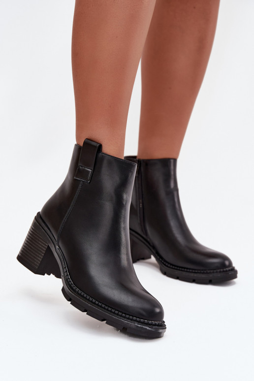 Insulated women's ankle boots made of eco leather with heel black Alvena Insulated women's ankle boots made of eco leather with heel black Alvena