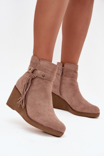 Insulated women's ankle boots with platform and fringes beige Olivarae 2