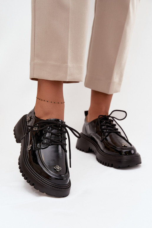 Lakierowane Skórzane Półbuty DamskiewithPrzypinkami Artiker 57C0333 Czarne