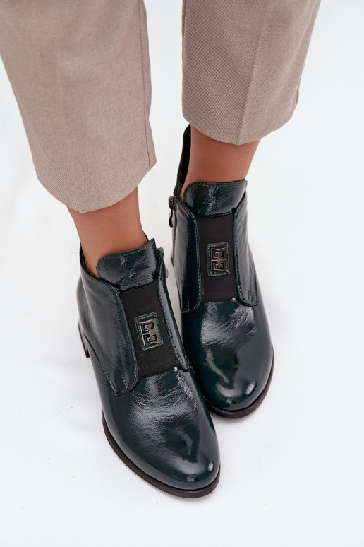 Skórzane Lakierowane Botki Na KlockuwithOzdobnym Detalem Ocieplane Zazoo 60560 Ciemnozielone