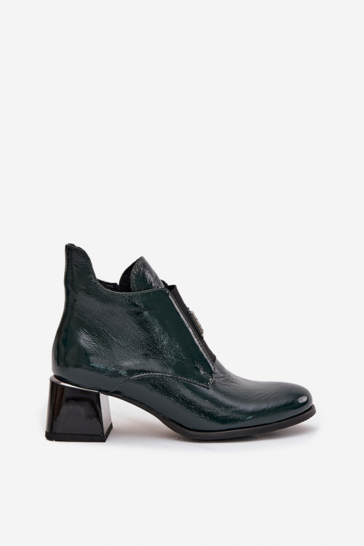 Skórzane Lakierowane Botki Na KlockuwithOzdobnym Detalem Ocieplane Zazoo 60560 Ciemnozielone