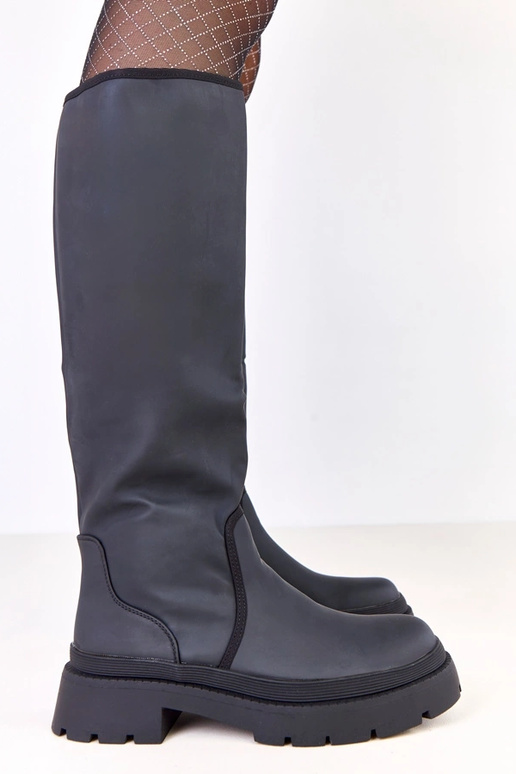 Czarne kozaki damskie z ekoskóry...