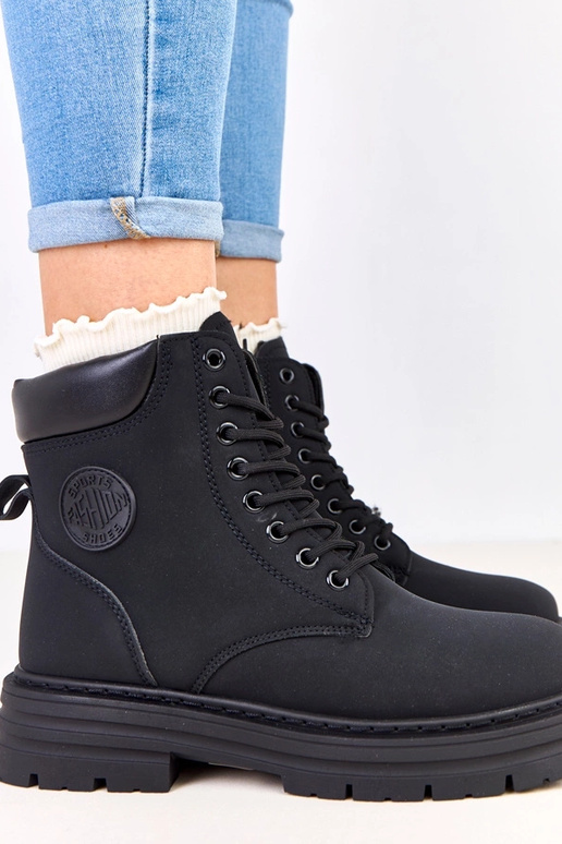 Czarne traperki ocieplane z ekoskóry...