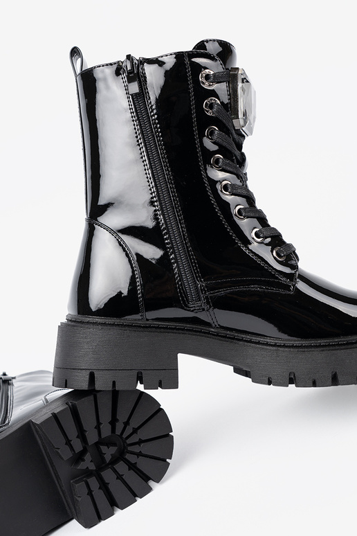 Inith lacquer effect laced Inomens boots black