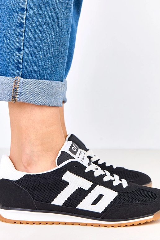 Czarne sneakersy sportowe z białymi...