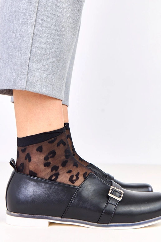 Czarne półbuty damskie ze skórzana...