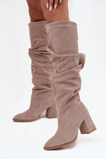 Wrinkled Boots Made of Natural Suede on Heel Lined Zazoo 4228 Beige 2