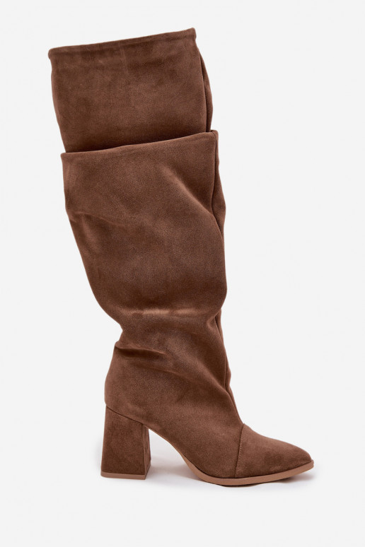 Wrinkled boots made of natural suede on a heel insulated Zazoo 4228 light brown