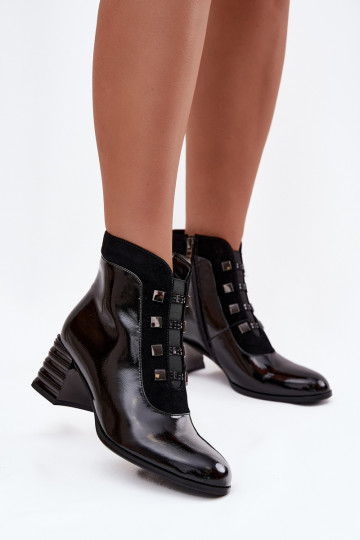 Leather Lacquered Women's Ankle Boots On Heel D&A MR52-144 Black 2