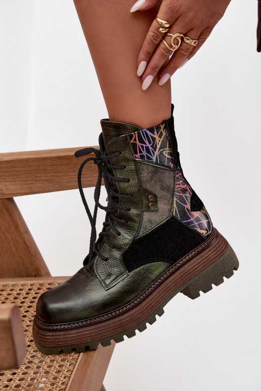 Leather Women's Work Boots on Platform Maciejka 07104-09 Dark Green