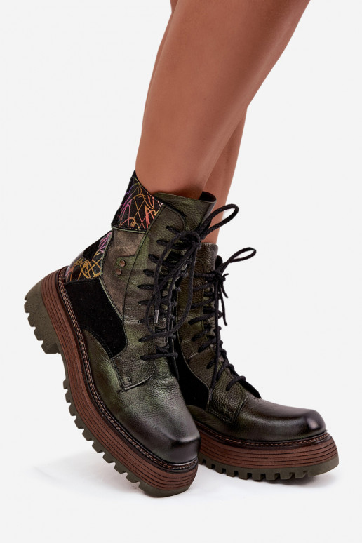 Leather Women's Work Boots on Platform Maciejka 07104-09 Dark Green