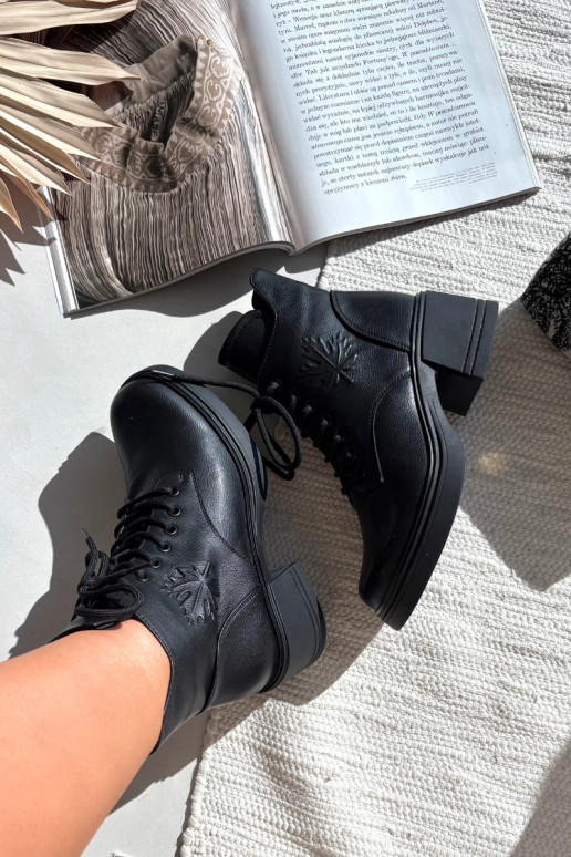 Women's Leather Ankle Boots on Block Heel Lined Vinceza 39950 Black