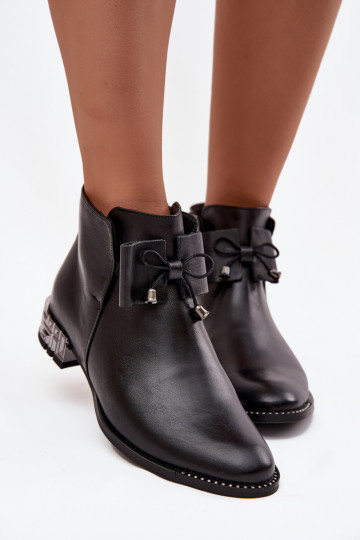 Women's leather ankle boots with low heel Zazoo 1396 Black