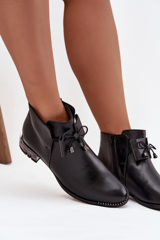 Women's leather ankle boots with low heel Zazoo 1396 Black