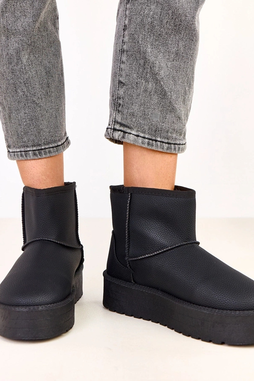 Czarne niskie śniegowce na platformie... Czarne niskie śniegowce na platformie...