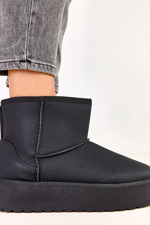 Czarne niskie śniegowce na platformie... Czarne niskie śniegowce na platformie...