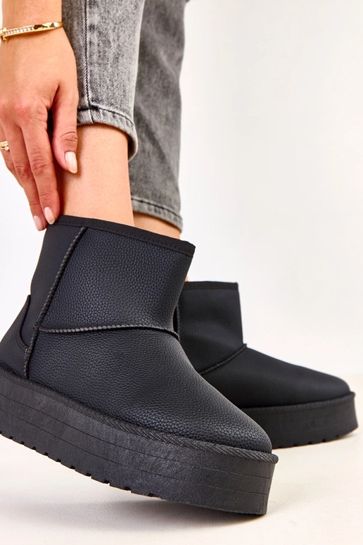 Czarne niskie śniegowce na platformie... Czarne niskie śniegowce na platformie...