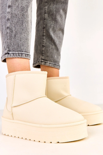 Beżowe niskie śniegowce na...