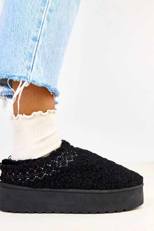 Czarne niskie śniegowce na platformie... Czarne niskie śniegowce na platformie...