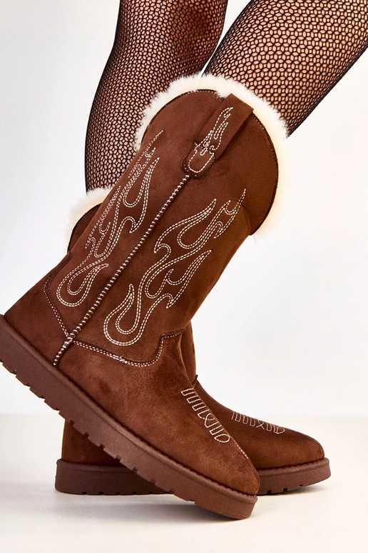 Brązowe śniegowce z haftem na... Brązowe śniegowce z haftem na...