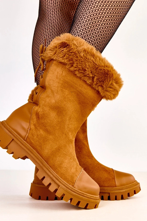 Beżowe botki z ekozamszową cholewką i...