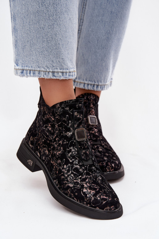 Ankle boots made of genuine suede with low heel D&A CR52-713 Black-brown