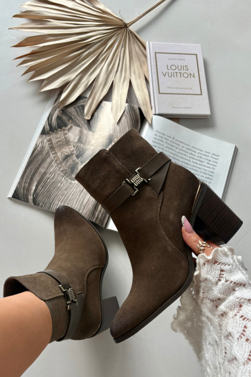 Botki DamskiewithNaturalnego Zamszu Na Słupku Ocieplane Sergio Leone BT25384-S Khaki Botki DamskiewithNaturalnego Zamszu Na Słupku Ocieplane Sergio Leone BT25384-S Khaki