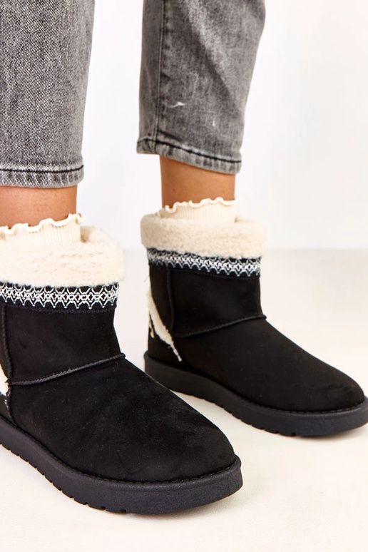 Czarne niskie śniegowce zdobione... Czarne niskie śniegowce zdobione...