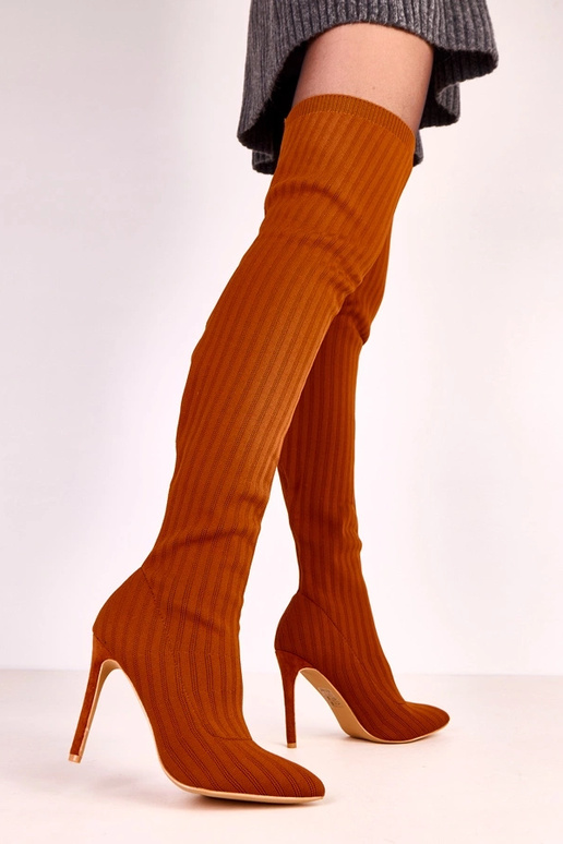 Brązowe kozaki materialowe za kolano...