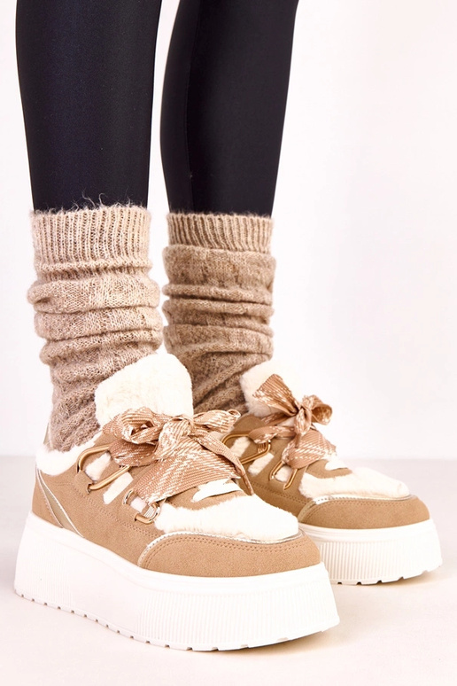 Beżowe sneakersy ocieplane na... Beżowe sneakersy ocieplane na...