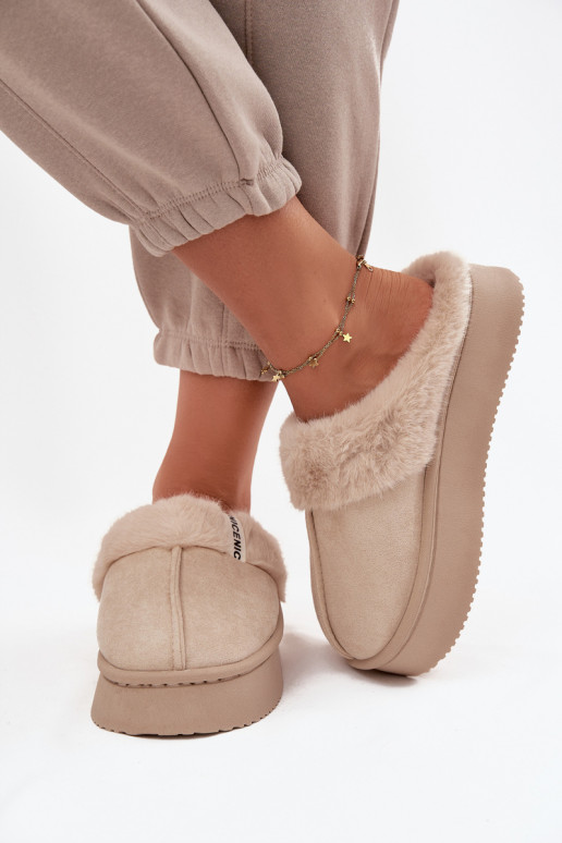 Women's slippers with fur light beige Parisse