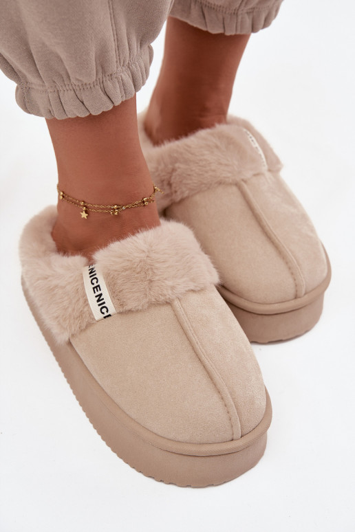 Women's slippers with fur light beige Parisse