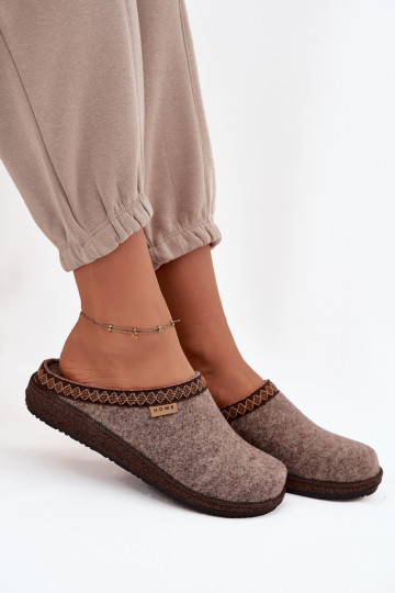 Women's slippers with embroidery Inblu NL000009 Dark beige