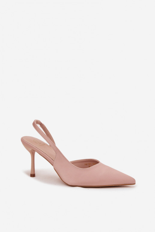 Odkrytymi Piętami  Lenira