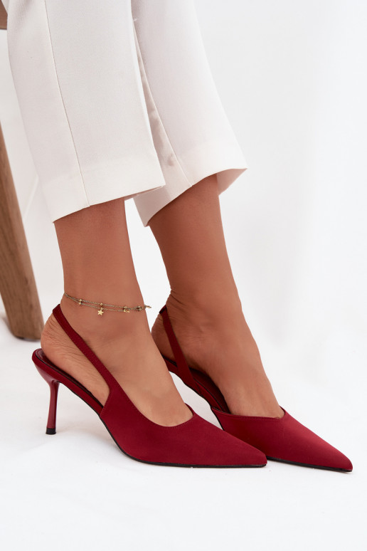 Odkrytymi Piętami  Lenira