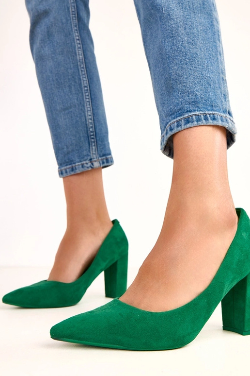 Zielone czółenka z ekozamszu na... Zielone czółenka z ekozamszu na...