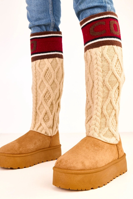 Brązowe śniegowce na platformie z... Brązowe śniegowce na platformie z...