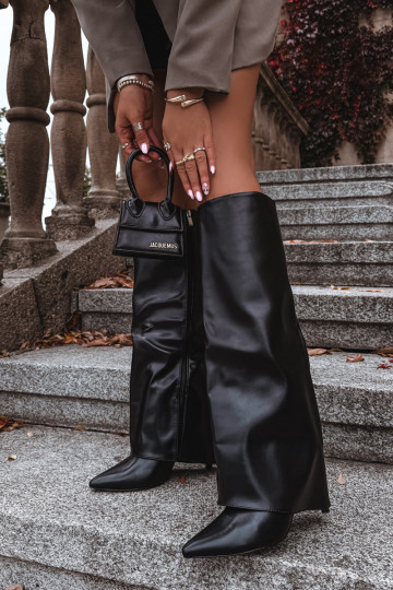 Warm Heeled Boots with Rolled Shaft Black Tamonia